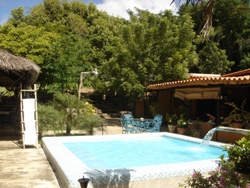 Piscina de la posada los Cocos
