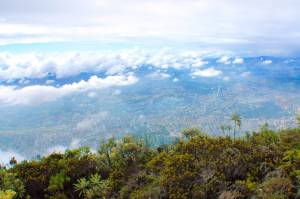 vista hacia caracas desde la cima