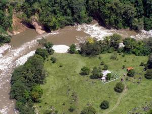 Vista Aérea del Río Acequia