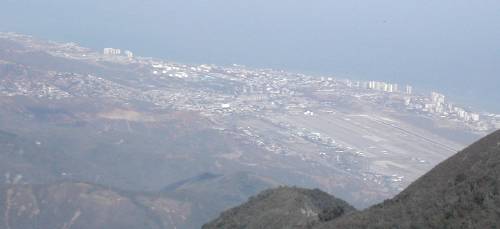 Vista do aeroporto desde o Picacho de Galipn