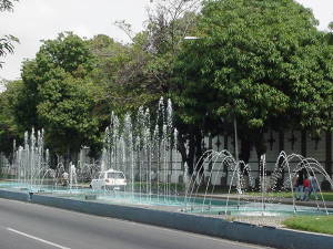 Frente a la Plaza Bolvar de Maracay