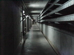 Corridor intrieur dans le barrage