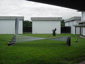 Der Modernen Kunst Museum Jess Soto, Skulptur