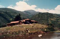 Povoado típico na região dos Andes