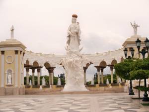 Paseo Ciencias, frenta a la Basilica de maracaibo