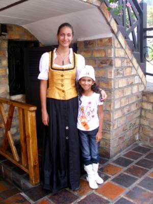 La Chica Alemana y Mi Hijita