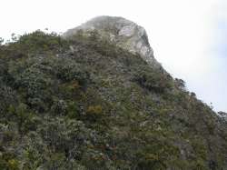 Hinter dem Huegel der Pico Oriental