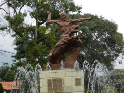 Monument to Indio Yaracuy by Alejandro Colina