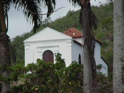 Capilla de la Catedral al lado del río Caribe